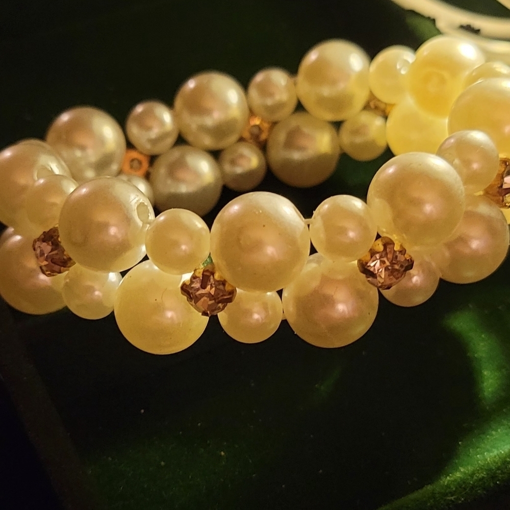 Pearl & Diamond Faux 9" Stretchy Bracelet